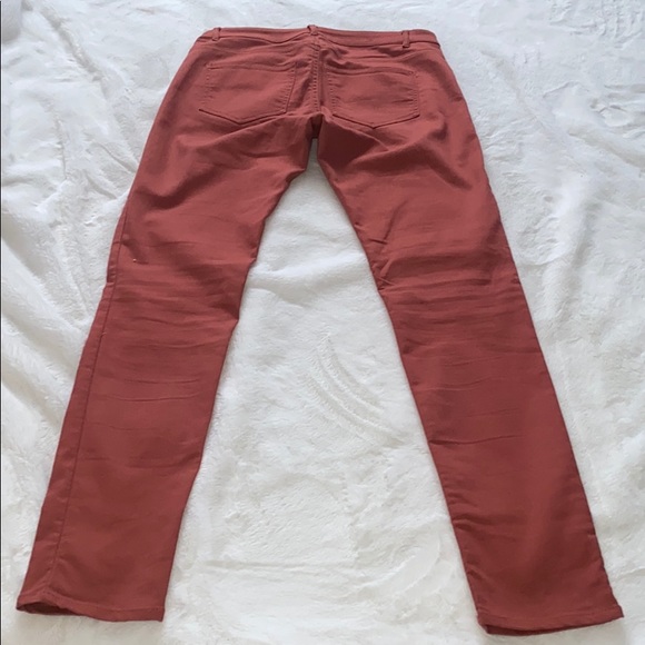 2/25$ 🍁H&M skinny pants🍁 - Picture 3 of 5